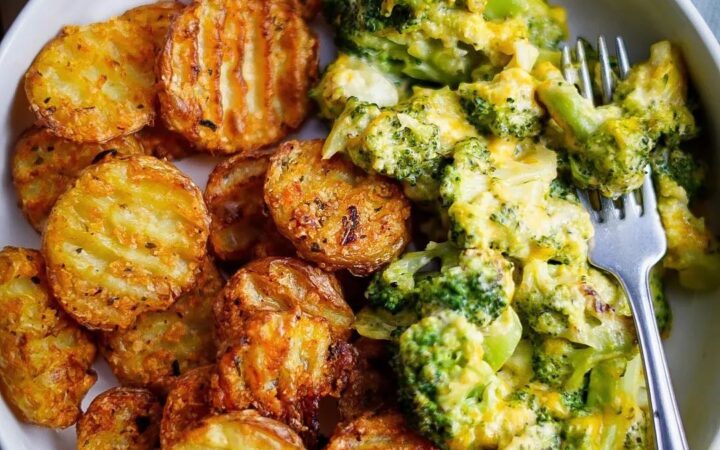 crunchy potatoes with cheese and broccoli